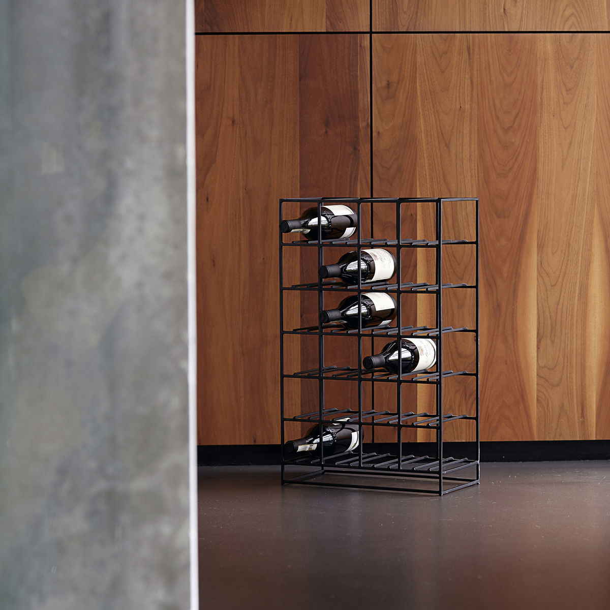 House Doctor: Regal 24, Weinregal schwarz